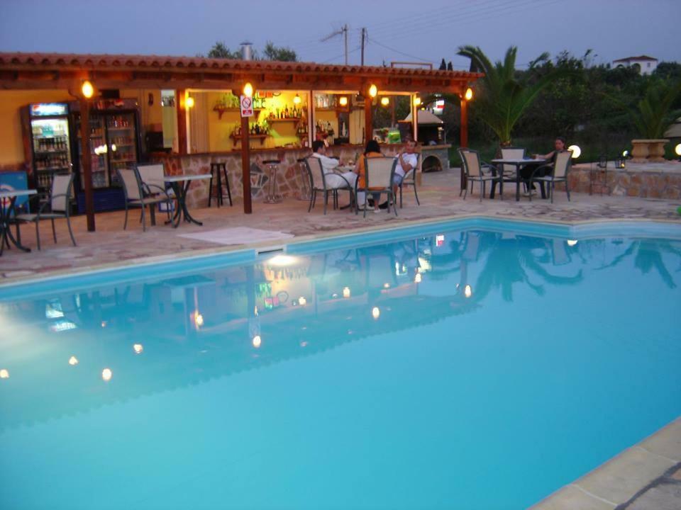 Aparthotel Pansion Tonia Zakynthos Exterior foto